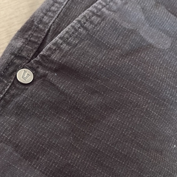 Vuori Ripstop Camo Black Shorts size x-small - Picture 6 of 6